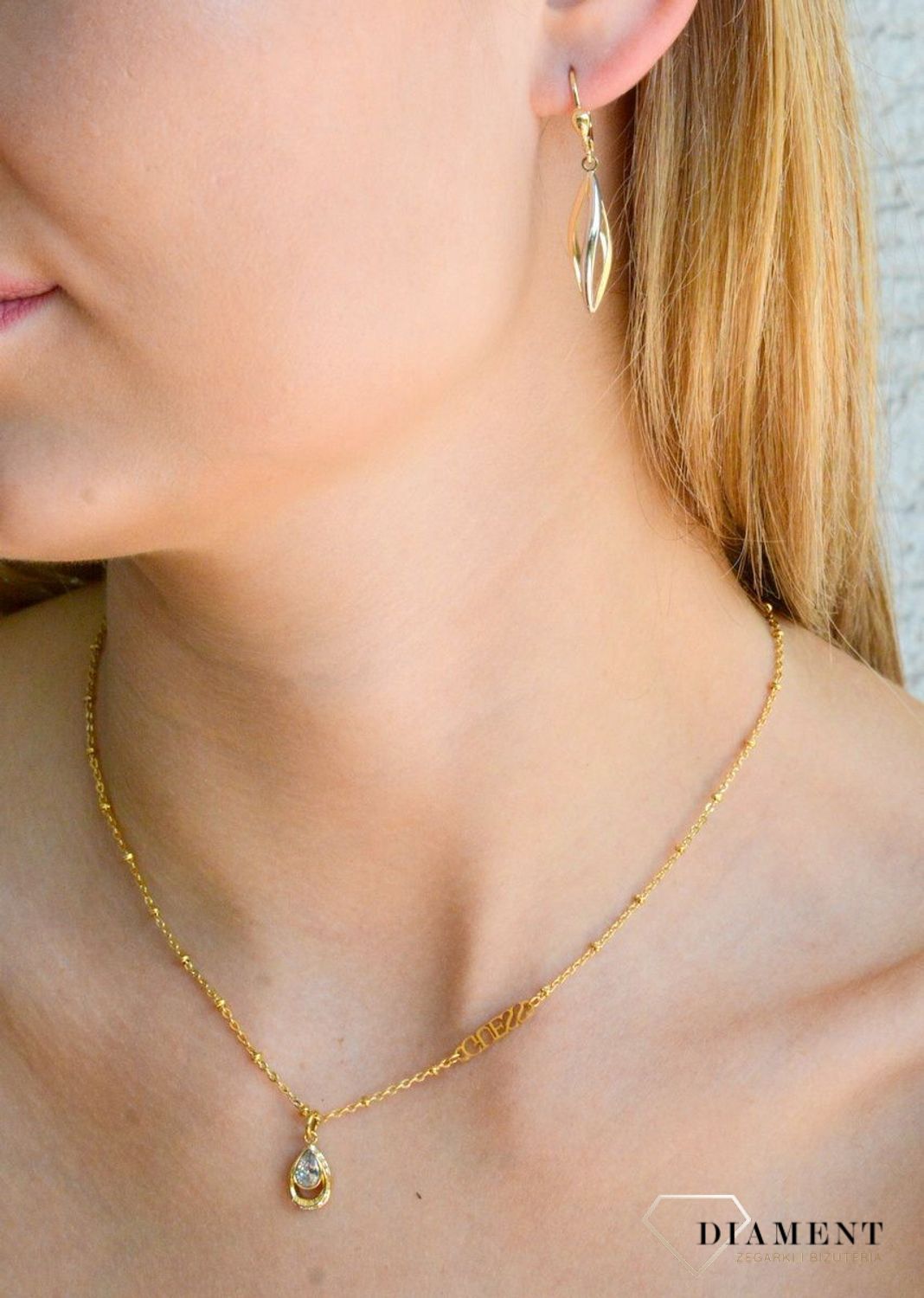 Złote kolczyki damskie 375 wiszące z białym złotem KL 5446 375.jpg